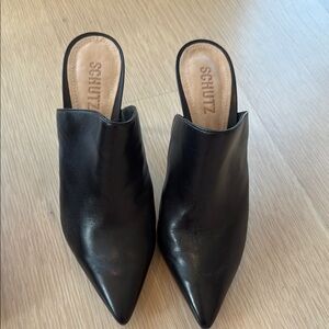 Schutz Black Pointed-Toe Leather Mules